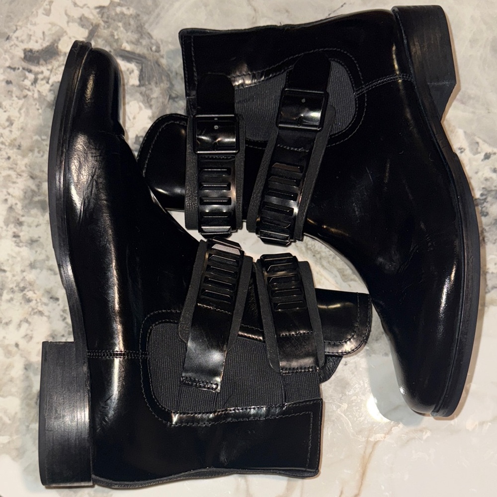 Pour La Victoire Patent Leather Ankle Booties - Picture 5 of 9